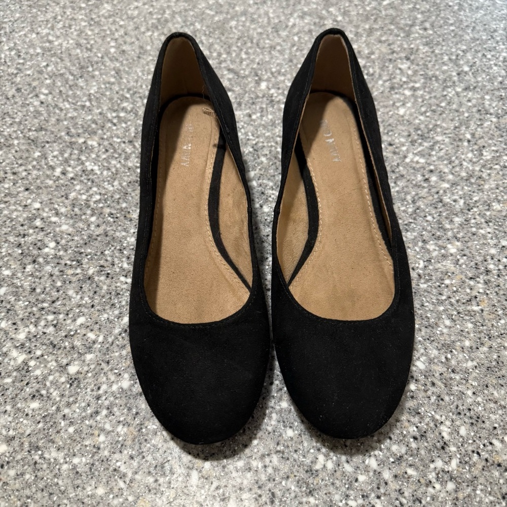 Old Navy black heels size 6